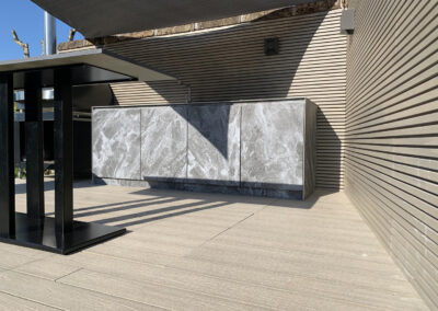 sunny_outdoor_kitchen